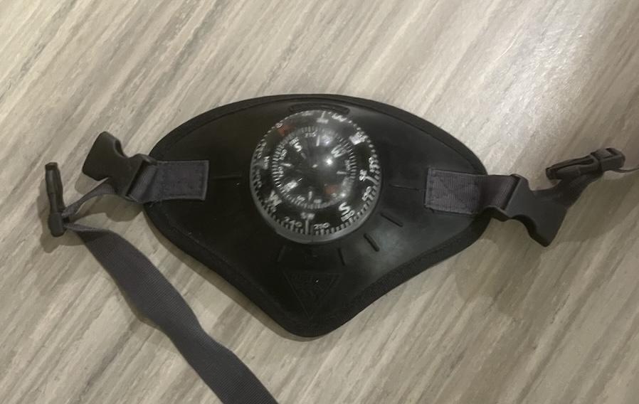 Deck compass
